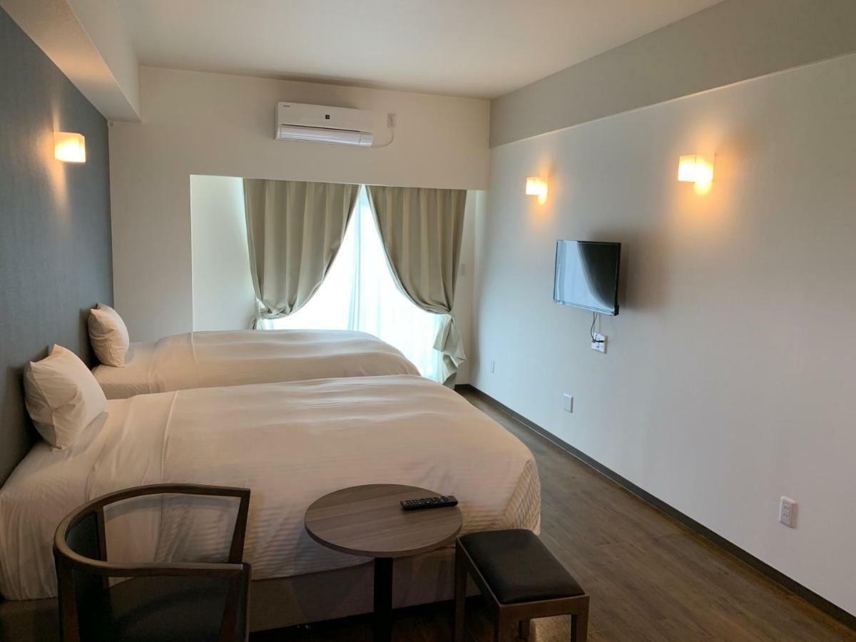 Mr.Kinjo Inn Tomigusuku Εξωτερικό φωτογραφία